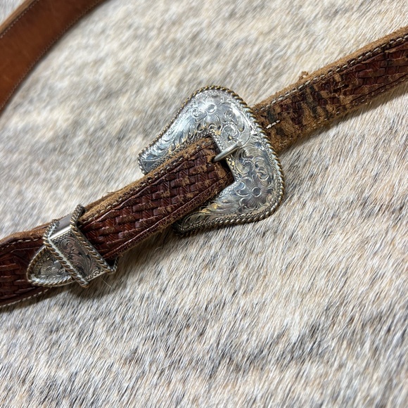 Vogt Tooled Western Belt w/ Sterling Silver Buckle - Picture 5 of 7